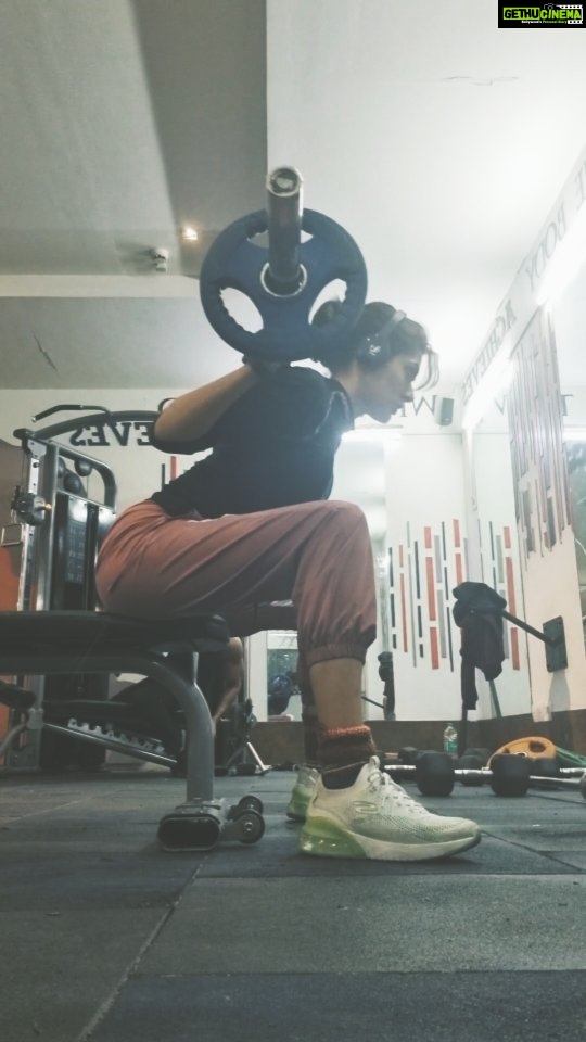 Sakshi Chaudhary Instagram - Introducing "Seated Good Morning". I love doing them. Neutral spine, lead by belly button, bar on your shoulder blades, neutral neck. Tempo here is 3110 This is part of a structured plan. #instagram #fitness #strength #power #love #live #life #explorepage #explore #instagood #fashion #lifestyle #follow  #like  #photography #india #trend #instadaily #music #style #reels #foryou #likes #photooftheday #beautiful #smile #art #nature #insta #trending