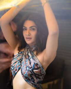 Sakshi Chaudhary Instagram - Rise and shine ✨️ 😎 
The morning light is food to the soul!! 
Different vibe in the air 🧘‍♀️

📸 - @tusharmahajanofficial 
💄- @imsumansingh 

#instagram #love #live #life #explorepage #explore #instagood #fashion #lifestyle #follow  #like  #photography #india #trend #instadaily #music #style #reels #foryou #likes #photooftheday #beautiful #smile #art #nature #insta #trending