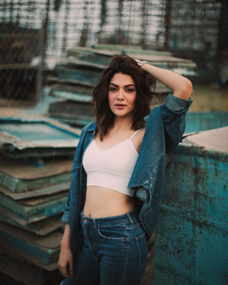Sakshi Chaudhary Instagram - A few more of this 👗💁‍♀️ #instagram #love #live #life #explorepage #explore #instagood #fashion #lifestyle #follow #like #photography #india #trend #instadaily #music #style #reels #foryou #likes #photooftheday #beautiful #smile #art #nature #insta #trendin