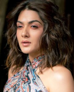 Sakshi Chaudhary Instagram - Somehow I love this first picture !! 
I am a Sucker for pictures which makes you feel and for some reason this one does!
@tusharmahajanofficial love it
@imsumansingh 😘

#instagram #love #live #life #explorepage #explore #instagood #fashion #lifestyle #follow  #like  #photography #india #trend #instadaily #music #style #reels #foryou #likes #photooftheday #beautiful #smile #art #nature #insta #trending #feelings #mood #moodygrams