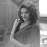 Sakshi Chaudhary Instagram - To all the people who think about others before themselves .... Stop and give yourself love too 🙃🙃🙃 #instagram #love #live #life #explorepage #explore #instagood #fashion #lifestyle #follow  #like  #photography #india #trend #instadaily #music #style #reels #foryou #likes #photooftheday #beautiful #smile #art #nature #insta #trending