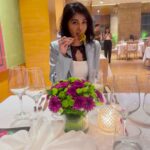 Sakshi Pradhan Instagram – Thankyou @grandhyattmumbai for inviting me over for
Wine and Dine. 🍽️ 
@tuteconsult #Winedinner #wine #GrandHyattMumbai #SOMA #Groverwines!