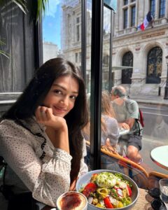 Samiksha Jaiswal Instagram - More amore, per favore 💕