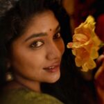 Samyukta Hornad Instagram - in the mood for love… 🌸 @balajimanohar @balajimanoharofficial