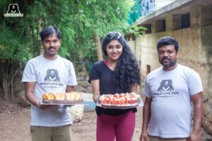 Samyukta Hornad Instagram - Team Wildlife SOS was delighted to play host to the supremely talented actor and avid animal lover, Samyukta Hornad. She visited the Bannerghatta Bear Rescue Centre today to celebrate the rescue anniversary of three of our beloved sloth bears - Gayathri, Gomathi, and Ganga.

The three bears were rescued by our team as young cubs in 2006, from a small town in Karnataka. To celebrate their 16th rescueversary, the caregivers diligently prepared a fruit-laden feast along with ice popsicle treats. The happy bears devoured their special treats all in the blink of an eye!

The festive day concluded as Samyukta interacted with our veterinary officers, caregivers, and other team members to learn more about our work. We are truly grateful to Samyukta Hornad for her constant support that enables us to save India's wildlife!

#wildlifesos #wildlife #wildlifesosindia #bannerghatta #karnataka #rescueversary #slothbears #bears #samyukta #samyuktahornad #animals #wildlifeconservation #conservation #bearsofinstagram #rescuedanimals