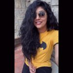 Samyukta Hornad Instagram - Brightest day or darkest night, I’m ready for both. I show my trueeee self when I’m a humanoid bat… i think. So, swipe left and tell me… what’s your pick :) #Batman or #BruceWayne? #Rayban #Dunhill #Shades #Bat #Summer