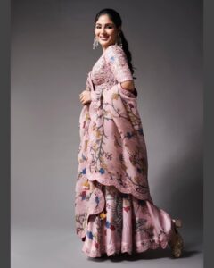 Samyuktha Instagram - 🌸🌸🌸 #Swayambhu pooja . #throwback Styled by @rashmitathapa Wearing @archanajaju.in Shoes @fizzygoblet @elevate_promotions Jewellery @sheetalzaveribyvithaldas M & H @makeupartist_arti @susanemmanuelhairstylist Shot by @venurasuri