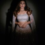 Sana Makbul Instagram – Outfit @seasonsmumbai 
Make up @makeoverbysejalthakkar 
Styled by @purvabansal5 
Shot by @ilmanaazphotography1
