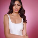 Sana Makbul Instagram - He will wonder 💭 damn “she” 🥰