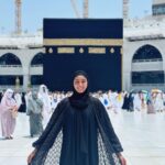 Sana Makbul Instagram – First is always special 🤲🏻 #umrahmubarak say Mashaallah 😇