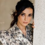 Sanaya Irani Instagram - Trying to master the art of eye contact. Hair @shab_qureshi786 Make up @malcolm_m_fernandes Styled by @nakhrevakhre