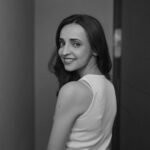 Sanaya Irani Instagram - Photo aisi daalo ki chaar log boley, kitni puraani photo hai! 🤍🖤🤍🖤