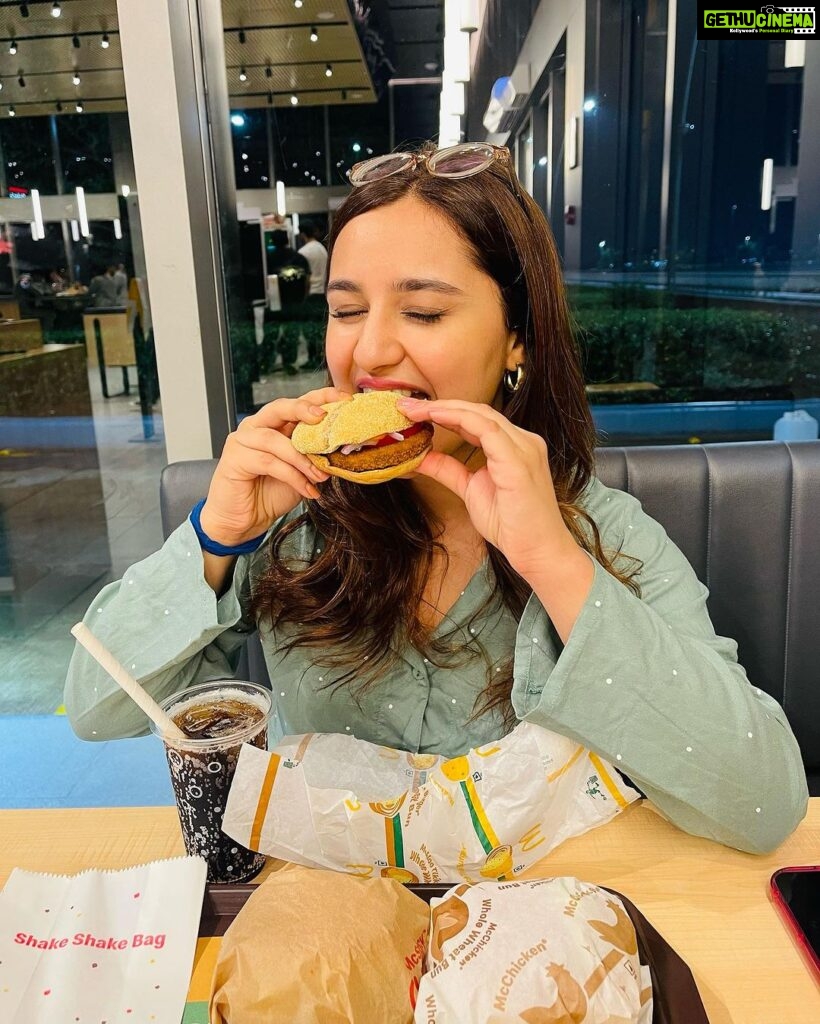 Sanaya Pithawalla Instagram - No you can’t sit with me because I don’t share my food 😛 Stepped out in my PJ’s to go have mc Donald’s at 3am last night at the new 24 hour mc Donald at the airport ♥️