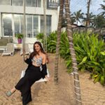 Sanaya Pithawalla Instagram - Goa never fails to surprise and thanks to @theparkgoa had an amazing stay ♥️ It’s such a beautiful property by the beach. Thank you for hosting us 🥰 The Park Calangute Goa