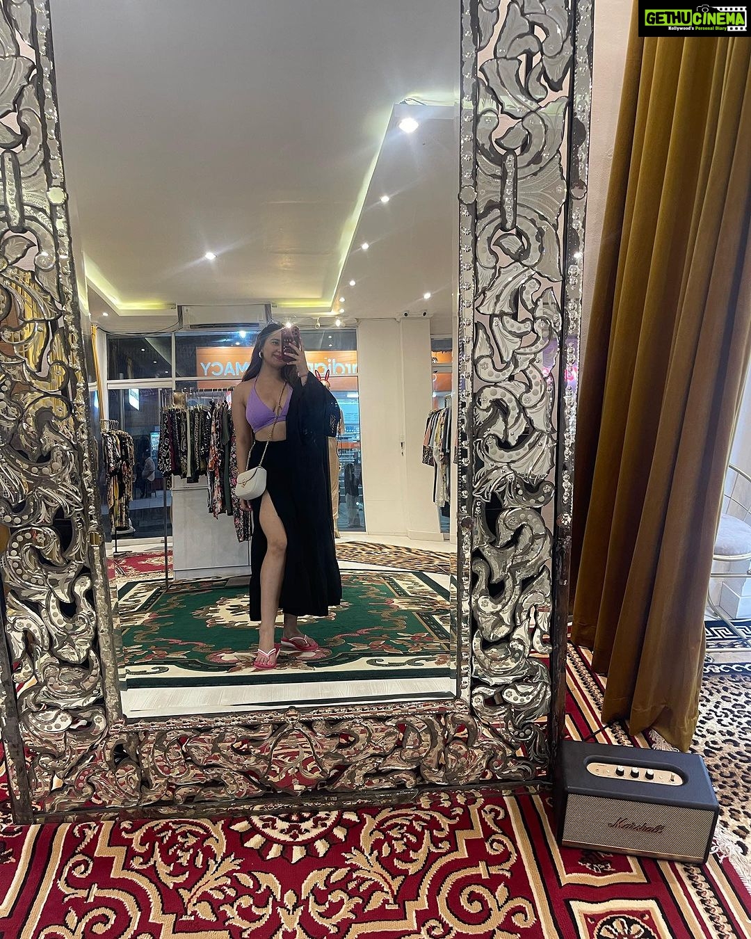 Sanaya Pithawalla Instagram - Good morning from bali 🩷