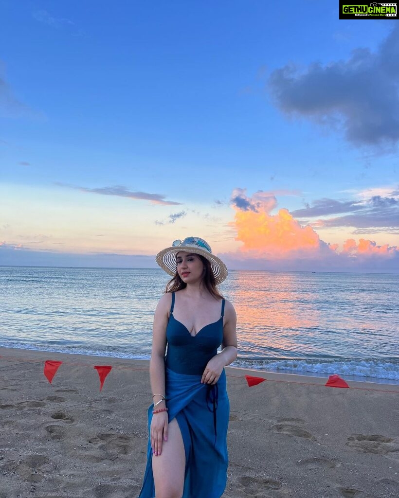 Sanaya Pithawalla Instagram - Beaches over bitches , anyday ✌️ #taiwan2023🇹🇼 Taiwan