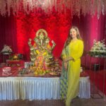 Sanaya Pithawalla Instagram - Ganpati bappa Morya 🙏♥️✨ #runwalcentrecharaja #ganpati2023 Chembur