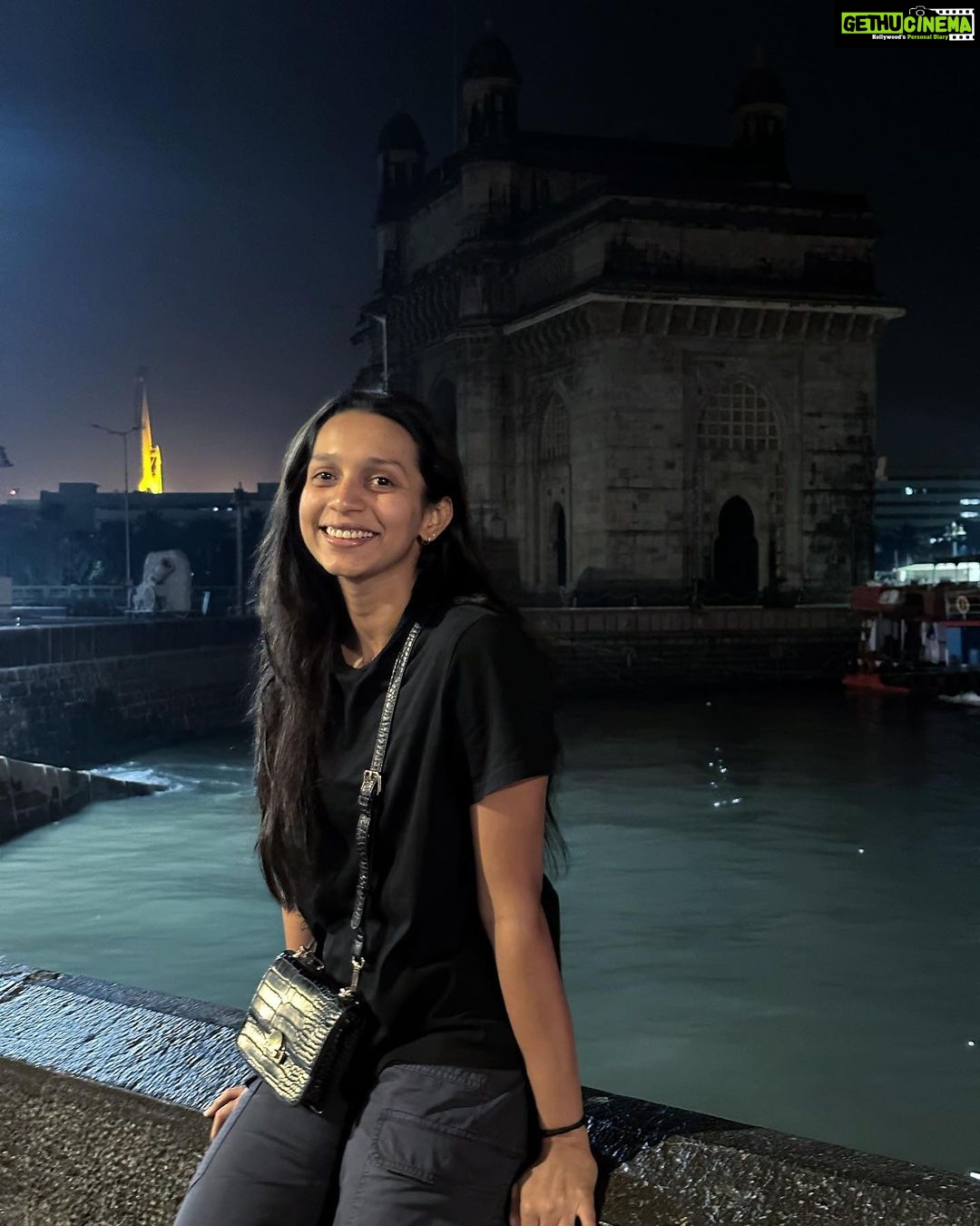 Sanchana Natarajan Instagram - Midnight magic 🌌