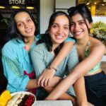 Sanchana Natarajan Instagram - Each slide represents various levels of our friendship in a singular meeting . . #mygirls Bread and Chocolate
