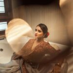 Sangeetha Sringeri Instagram - 🌹 Styled by: @styleline_bydee & @beingstyl Photography: @theportraitstudio_tps Outfit: @samyakkclothing MUA: @dheerajamakeovers Studio: @tps_spaces