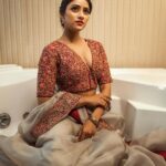 Sangeetha Sringeri Instagram - • E L E G A N C E • Styled by: @styleline_bydee & @beingstyl Photography: @theportraitstudio_tps Outfit: @samyakkclothing MUA: @dheerajamakeovers Studio: @tps_spaces