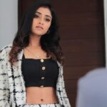 Sangeetha Sringeri Instagram - 🖤🤍 Styled by: @styleline_bydee & @beingstyl Photography: @theportraitstudio_tps Outfit: @mileenia.official MUA: @prashanthmakeover Studio: @tps_spaces