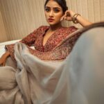 Sangeetha Sringeri Instagram - • E L E G A N C E • Styled by: @styleline_bydee & @beingstyl Photography: @theportraitstudio_tps Outfit: @samyakkclothing MUA: @dheerajamakeovers Studio: @tps_spaces