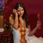 Sangeetha Sringeri Instagram - Onam vibes ✨ Photography: @theportraitstudio_tps Styling: @styleline_bydee & @beingstyl Makeup: @prashanthmakeover Jewelry: @velvetboxby Studio: @tps_spaces