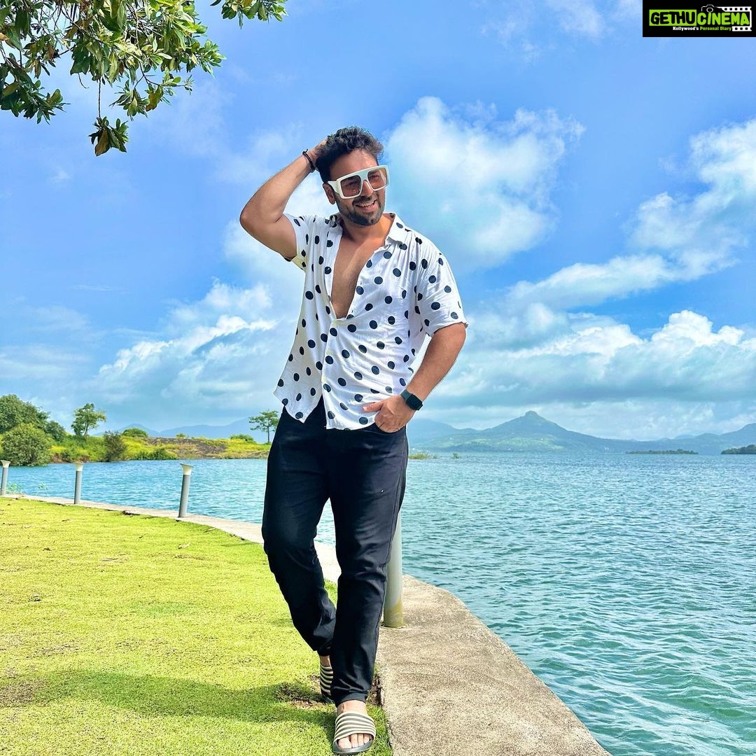 Sanjay Gagnani - 28.8K Likes - My Kinda Monday 💙
📸 @shivyapathania