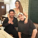 Sanjay Gagnani Instagram - Three friends, one heart ❤️ @nzoomfakih @kapursahab Mumbai, Maharashtra