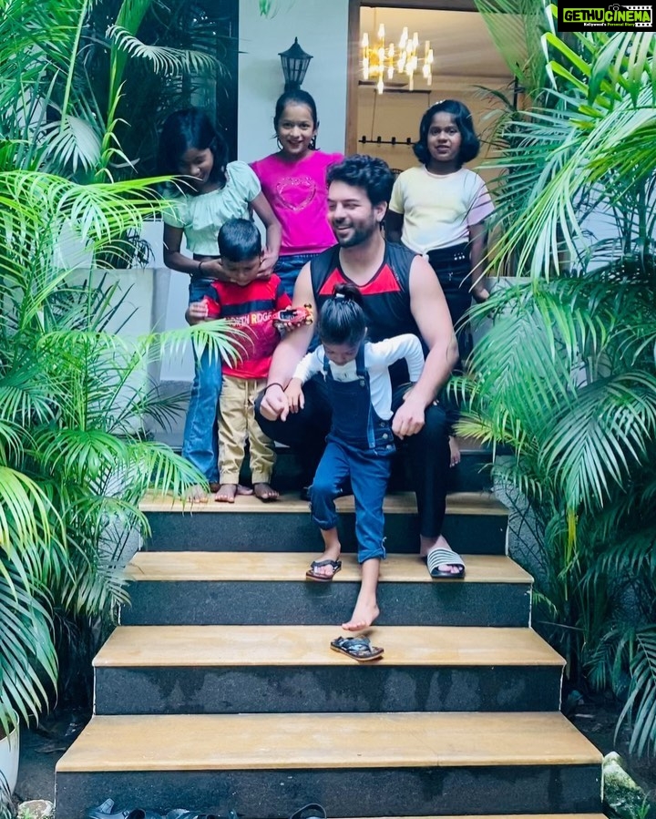 Sanjay Gagnani - 50.9K Likes - I’m a Fan of these Fans ❤️
These little Goans gatecrashed and all they had to offer is LOVE!🥹🥰
#littlemunchkins #cutiepatootie #onlylove #onlypositivevibes