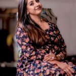 Sanjjanaa Instagram - If you belong to the era where you think that when film actresses get married and have babies? Beyond that you are influenced by people and told that you absolutely don’t have a future or career any more . Now your life is about sitting at home and just nurturing kids and doing house hold work . Let me tell you that you should stay away from such toxic people & there valueless negative advices and focus on a career of a Celebrity Mom blogger , or any other career where you can at least work from home just like I did ❤️ more power to all the multitasking moms out there … Sky is the limit … being a mom to @princealarik has bought so much contentment and happiness to my soul … success to me today is of course my career but … success to me, is being happy being alive, being with my family, being a mother to my lovely infant, being a strong and content person ❤️ leading my life with positive and happy people is also great success … thanking my entire team for making me look so gorgeous ❤️ Outfit @momzjoy , Jewellry @jewelerybysusmitha @equinoxestillmediaa 🎥📷 @makeupbyvinutha 💄 Follow my son @princealarik ❤️ Karnataka, Bangalore