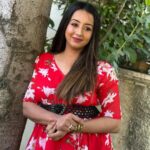 Sanjjanaa Instagram - So it was a fabulous day and I happen to combine the professional shoot of 2 kids brands together @momzjoy & @isakaatoys … check out the beautiful gowns that @momzjoy offers to all of us and lovely kids accessories that they have 💐 #Momzjoy has the most stylist gowns so that you can just flow through your maternal face, very beautifully and gracefully … if your baby is more than 10 months, then you should definitely check out the remote control cars to enter. Entertain your children with the best baby safe certified kids automobiles … by @isakaatoys … we completely love supporting women entrepreneurs @makeoverby_sushmamanjunath thank you for the lovely hair and make up , you make me look so flawless ❤️ have a lovely and a blessed day all of you 💐 let us know in the comment section. What do you think about this collaboration and the entire post? your reviews are most welcome ❤️❤️ ???? Karnataka, Bangalore