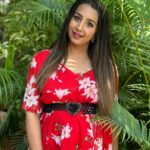 Sanjjanaa Instagram - So it was a fabulous day and I happen to combine the professional shoot of 2 kids brands together @momzjoy & @isakaatoys … check out the beautiful gowns that @momzjoy offers to all of us and lovely kids accessories that they have 💐 #Momzjoy has the most stylist gowns so that you can just flow through your maternal face, very beautifully and gracefully … if your baby is more than 10 months, then you should definitely check out the remote control cars to enter. Entertain your children with the best baby safe certified kids automobiles … by @isakaatoys … we completely love supporting women entrepreneurs @makeoverby_sushmamanjunath thank you for the lovely hair and make up , you make me look so flawless ❤️ have a lovely and a blessed day all of you 💐 let us know in the comment section. What do you think about this collaboration and the entire post? your reviews are most welcome ❤️❤️ ???? Karnataka, Bangalore