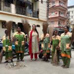Sanjjanaa Instagram – It’s our responsibility to keep our #Bangalore litter free and completely clean , it’s obvious that in our daily lives, we will not go and sweep the roads … but let’s take a oath to keep our surrounding, as clean as possible and respect our roads, like if how we respect our Prayer rooms in our life … let’s not dirty the streets and make sure we have a conversation with people who dirty the street and discourage them to do so and become a responsible citizen .  A very happy Gandhi Jayanti to all of you. … long live Mahatma Gandhi in the hearts of all Indians. ❤️ happy birthday bapu ji . ❤️ 

Chq out composters from @stonesoup.in to make banglore city clean & green ❤️ Indiranagar