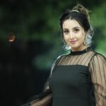 Sanjjanaa Instagram - Nothing can beat a black dress . Do you agree with me? Costume @riddhi_99design @official_dermacol_india products . @glamup_by_bhavithagowda make up artist , @sachinnanjegowda.official 📸 Karnataka, Bangalore