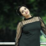 Sanjjanaa Instagram - Nothing can beat a black dress . Do you agree with me? Costume @riddhi_99design @official_dermacol_india products . @glamup_by_bhavithagowda make up artist , @sachinnanjegowda.official 📸 Karnataka, Bangalore