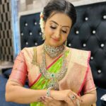 Sanjjanaa Instagram - Beautiful blouse & my look is curated by @vibbhinna ❤️ Real diamond Jewellry by @srikrishnadiamondsandjewellery .. South Indian sarees are known for their vibrant colors, rich fabrics, and intricate designs. There are several types of South Indian sarees that hold special significance in the region's traditions. Let me share some of the popular ones with you… Like Kanjeevaram Saree This saree from Tamil Nadu is renowned for its pure silk fabric and intricate motifs, often inspired by temples and nature. Kanjeevaram sarees are considered highly luxurious and are traditionally worn on special occasions like weddings. South Indian sarees, regardless of their specific type, are often worn with traditional jewelry like temple jewelry, adding to the overall elegance and authenticity of the outfit. The rich heritage and cultural significance associated with South Indian sarees make them truly unique and beloved by people across the globe. Kasavu Saree .. Kasavu sarees, also known as Kerala sarees, are made from handwoven cotton fabric with a golden border known as kasavu. These sarees are typically off-white or cream in color and are associated with the beautiful culture and traditions of Kerala. This one I’m flaunting is a Gadwal Saree … Originating from Telangana, Gadwal sarees are known for their unique integration of cotton and silk fabrics. They feature large-sized motifs and a contrasting pallu that adds to their distinct charm. Pochampally Saree … Pochampally sarees, from the Telangana region, are crafted with an intricate tie-and-dye technique called "ikat." These sarees come in a variety of colors and designs and are highly valued for their meticulous craftsmanship. I completely believe that saree on our Indian woman is by far an excellent & the most beautiful Elegant option . Karnataka, Bangalore
