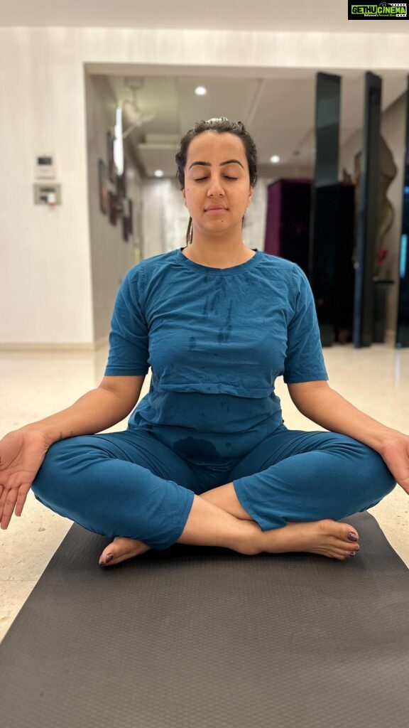 Sanjjanaa Instagram - Yoga is not about celebrating only when it is a international Yoga Day, but yoga is something that we should celebrate each day of our life … Rather it is to be celebrated every day because it helps us to stay calm, composed, healthy and live our life Beautifully . This active wear from @houseofzelena is my definite go to may it be my gym time, my badminton time or my yoga time I swear by this active wear from #houseofzelena . Check out the range of all the colours that are available in this co-ord active wear ❤️ These are not just maternity Friendly but are so feminine and the fabric is so much to die for in it’s comfort for women of all ages . Karnataka, Bangalore