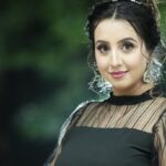 Sanjjanaa Instagram - Nothing can beat a black dress . Do you agree with me? Costume @riddhi_99design @official_dermacol_india products . @glamup_by_bhavithagowda make up artist , @sachinnanjegowda.official 📸 Karnataka, Bangalore