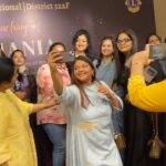 Sapna Vyas Instagram - Not all super heroes wear a cape… some put their mobiles to good use and capture such golden memories. Thank you so much Ms. Divya @bhattarkallani It was an absolute honour to address and meet the women leaders of and around Siliguri. Big shoutout to Bimal Ji and team for inviting me. Lions Club international is doing such phenomenal social work, I am glad I could be a part of the event. Ramada Encore Siliguri