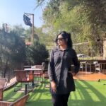 Sapna Vyas Instagram - ….see Jaipur from my eyes… I explored the city after getting done with my work… and here’s what I did… Visited City Palace, Jal Mahal, Nahargarh, Amber and explored the city which has endless beautiful monuments and stories behind them. The restaurants I visited… @themagnoliajaipur @tapri_theteahouse @bombayehouse @padao_nahargarh fab places for sure. Big shout to my friend @madhish for playing a genie 🧞‍♂️, @uditkirori thanks for all the help… only a localite can guide you for exploring a city, @rj_nishit & @rj_naini for being my saviours in helping me find a brilliant guy behind the lense @prakhartales Thanks each one of you…. you deserve a big Cadbury Dairy Milk Fruit & Nut for being sooooo fab and making my Jaipur trip super-hit 💕 Jaipur,Rajstan