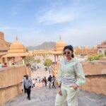 Sapna Vyas Instagram - Here’s a glimpse of my visit at Amer and sharing some facts for you: (btw have you visited the place? What did you like the most? ) - Amer Fort is located near Jaipur, Rajasthan. - Amber takes its name from Amba Mata. - It was originally built by Raja Man Singh. - The fort overlooks Maotha Lake which is the main source of water for the Amer Palace. - The construction of Amer Fort was started in 1592 and it is one of the oldest palaces in India. - Made up of marble and red stones, Amer fort is made up till four levels all with their own courtyards. They include : Diwan-i-aam, Diwan-i-Khas, Sukh Niwas and Sheesh Mahal. - Amer along with more forts in Rajasthan were considered a part of UNESCO World Heritage Site as the Hill Forts of India in 2013. #amerfort #jaipur #rajasthan #jaipurdiaries #pinkcity #india #jaipurcity #hawamahal #nahargarhfort #jalmahal #jaipurlove #jaipurphotography #rajasthantourism #incredibleindia #tourism #pinkcityjaipur #amberfort #travel #jaipurblogger #beautifuljaipur #travelphotography #photography #citypalace #nahargarh #jaipurite #jaipurtalks #amerfortjaipur #udaipur #jaipurcityblog #alberthall