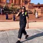 Sapna Vyas Instagram - Exploring the kingdom of Mahishmati from the iconic Bahubali film @ramojifilmcity Felt like baby Bahubali…. 🤪. Will share more reels from this magic world called Ramoji Film City. 📸 - Mr. Mallesh