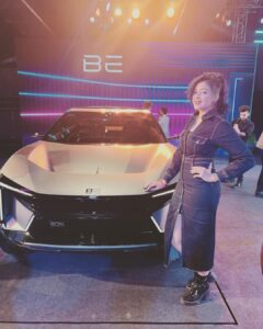 Sapna Vyas Instagram - Mahindra cars are obviously my fav… already a proud owner of a 