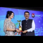 Sapna Vyas Instagram – Thank you @newsxonline for the honour. 

So humbled to get the Shakti Award from Maharashtra Deputy CM Devendra Fadnavis Ji
