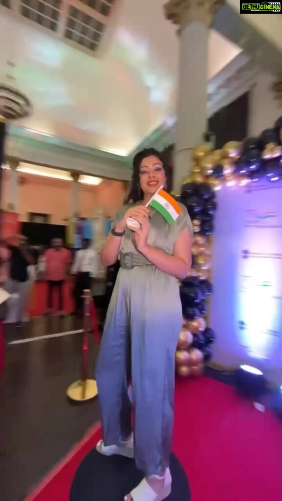 Sapna Vyas Instagram - Humbled to be recognised as one of the 75 Cultural Brand Ambassadors of India on the 75th year celebration of our independence. Thank you @ministryofculturegoi @amritmahotsav Location: The Asiatic Society, Mumbai #75for75 #HarGharTiranga #AmrtiMahotsav #DilseDesi #MeinBharatHu The Asiatic Society of Mumbai