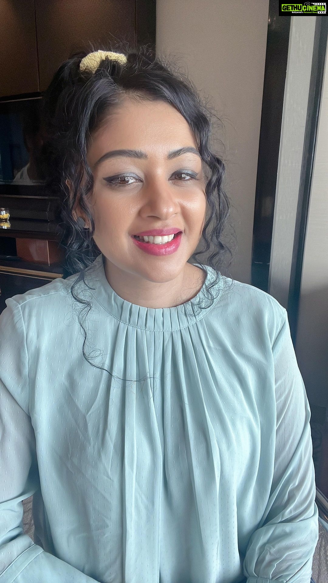 Sapna Vyas Instagram - DM this to someone who needs the reminder ❤️ Type “Yes” to affirm and let the power of positivity work magic in your life. Location: @crowneplazamayurvihar Crowne Plaza New Delhi Mayur Vihar Noida