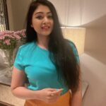Sapna Vyas Instagram - DM this to someone who needs the reminder ❤️ Type “Yes” to affirm and let the power of positivity work magic in your life. Location: @theleelagandhinagar The Leela Gandhinagar