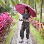 Sapna Vyas Instagram - Look at the beauty of Kerala ☂ @nattikabeachayurvedaresort The Nattika Beach Ayurveda Resort